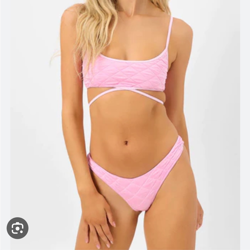 Frankie’s Bikini Set size large